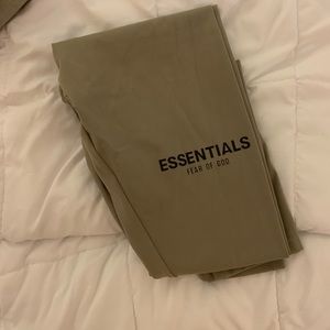essentials leggings